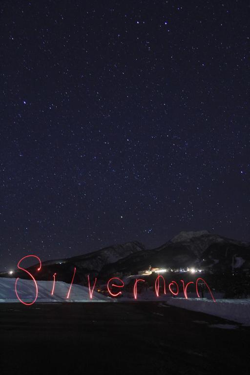 Hotel Silverhorn Mioko Kültér fotó