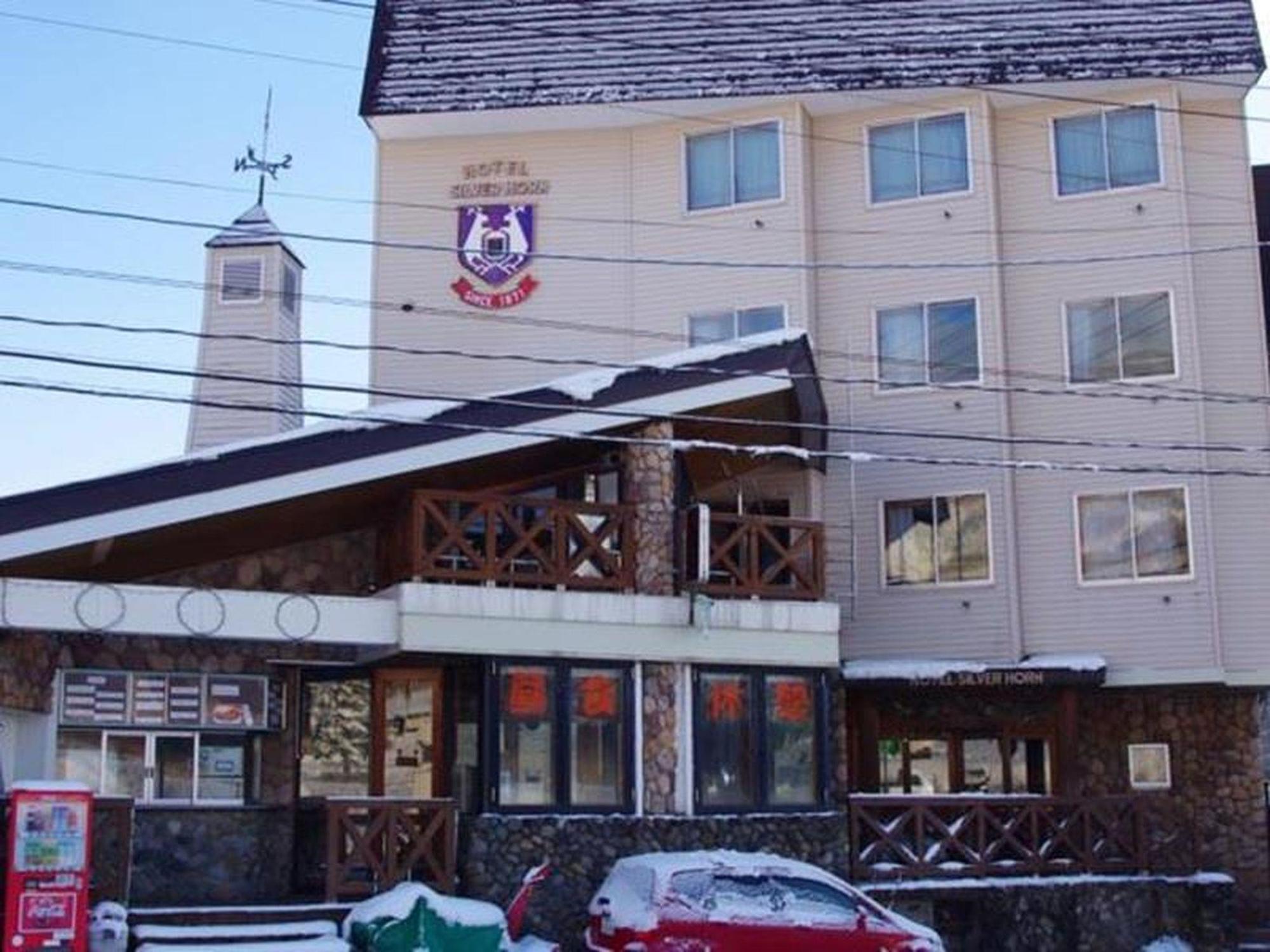 Hotel Silverhorn Mioko Kültér fotó