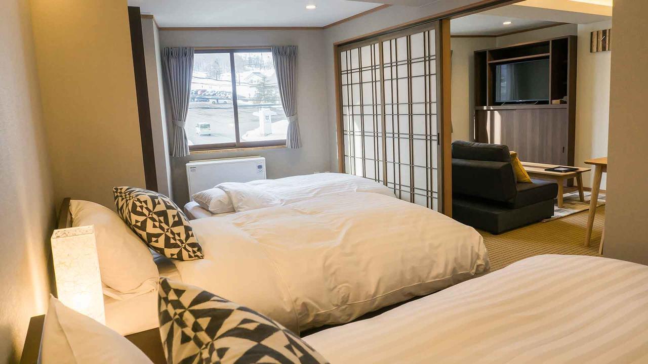 Hotel Silverhorn Mioko Kültér fotó